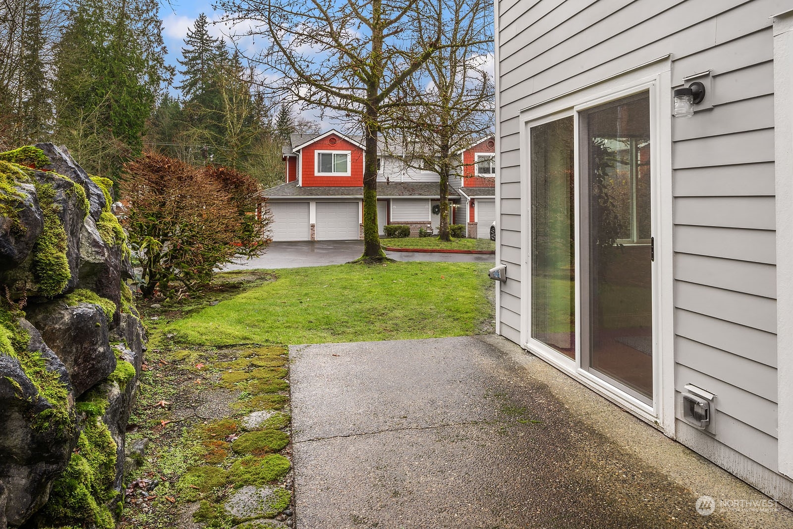 23111 15th Avenue Southeast, Unit E4 Bothell, WA 98021 - Photo 24 of 31 a sign that is on the side of a road