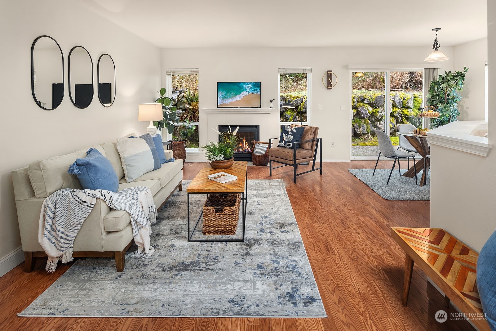 23111 15th Avenue Southeast, Unit E4 Bothell, WA 98021 - Photo 5 of 31 a living room with furniture