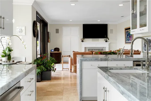 $2,850,000 | 184 Halsbury Court, Lake Sherwood, CA 91361