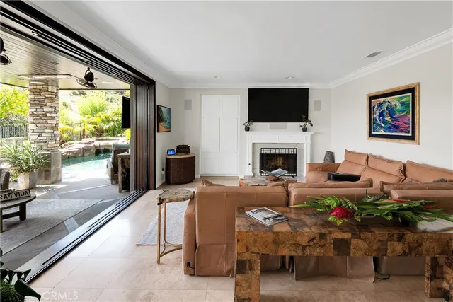 $2,850,000 | 184 Halsbury Court, Lake Sherwood, CA 91361