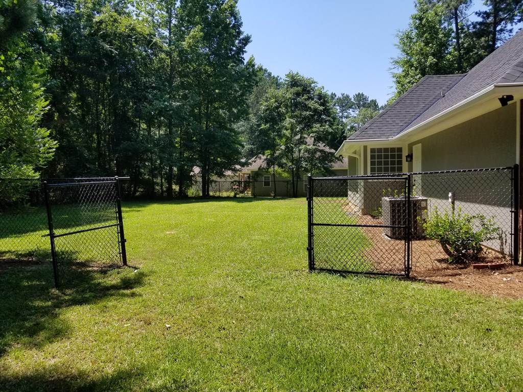 27 Laurel Ridge Lane Cataula, GA 31804 - Photo 34 of 41 Back yard