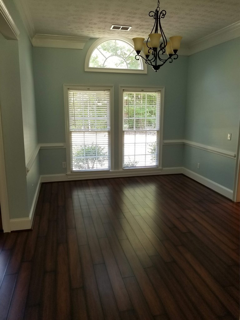 27 Laurel Ridge Lane Cataula, GA 31804 - Photo 8 of 41 Dining area