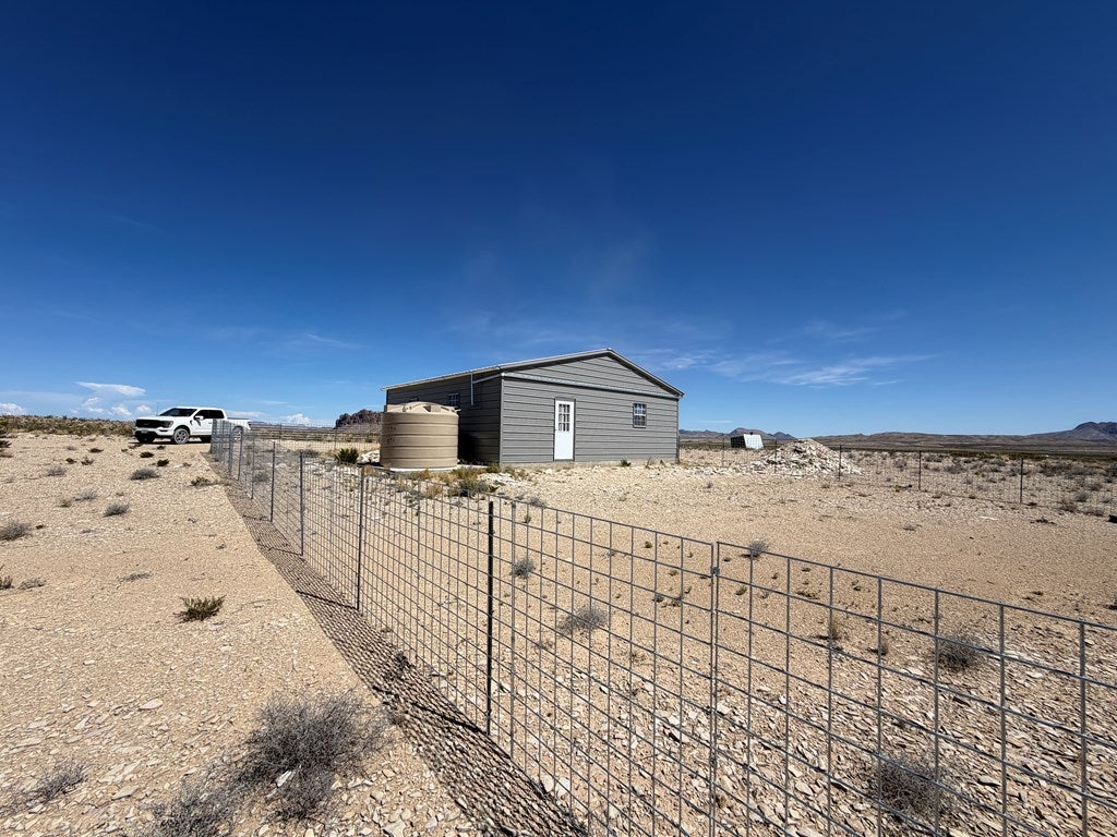 G91 South Bad Bunny Road Alpine, TX 79830 - Photo 10 of 25 Gallery Image 10