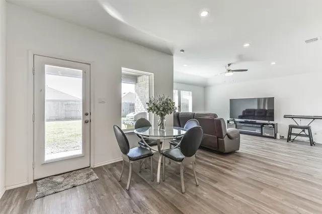 $2,350 | 712 Brazos Trail, Dayton, TX 77535