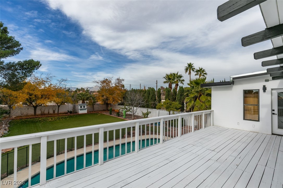 2875 Rosanna Street Las Vegas, NV 89117 - Photo 49 of 54 OUTDOOR DECK/BALCONY