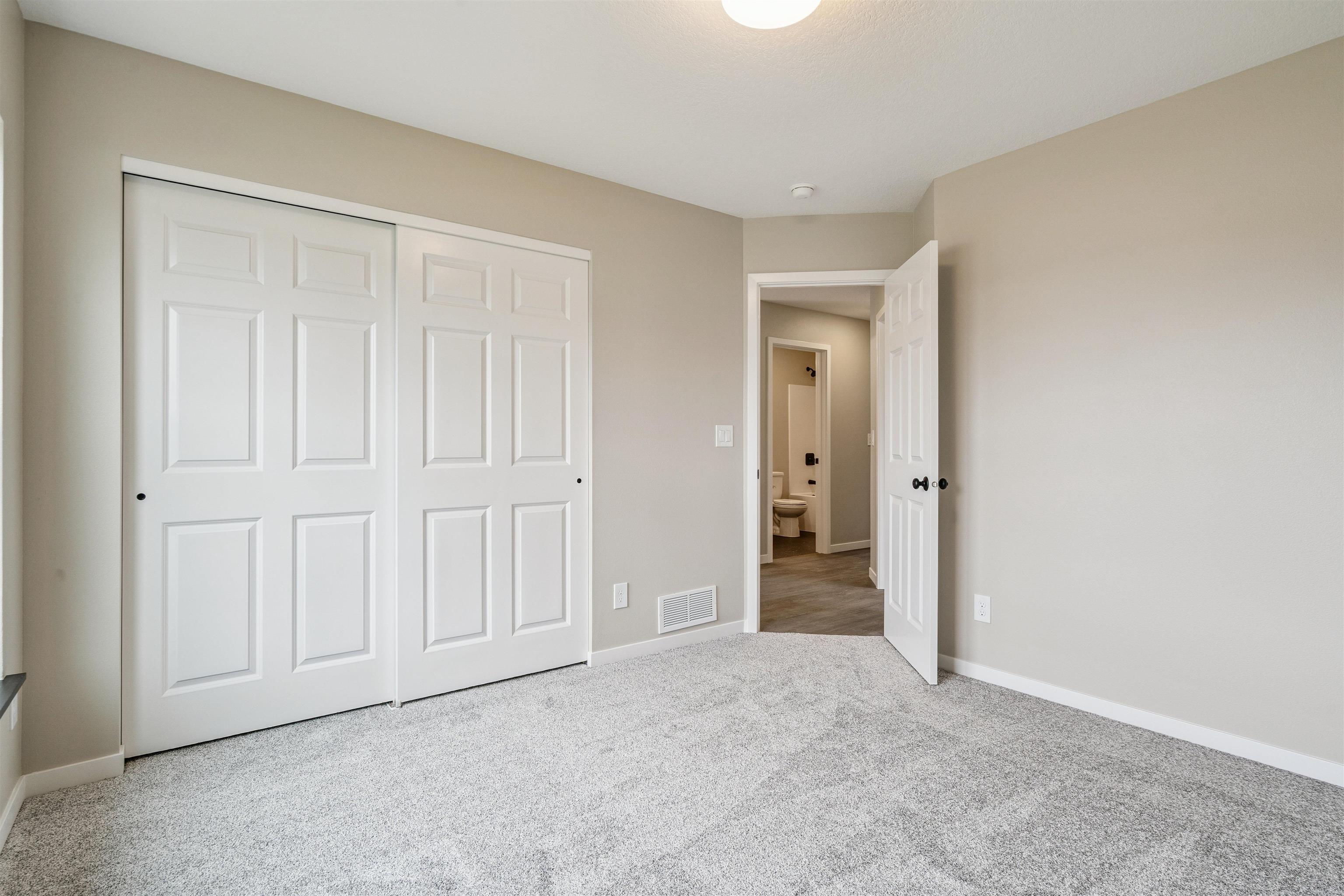 2807 Amber Valley Road Cedar Falls, IA 50613 - Photo 29 of 36 Gallery Image 29