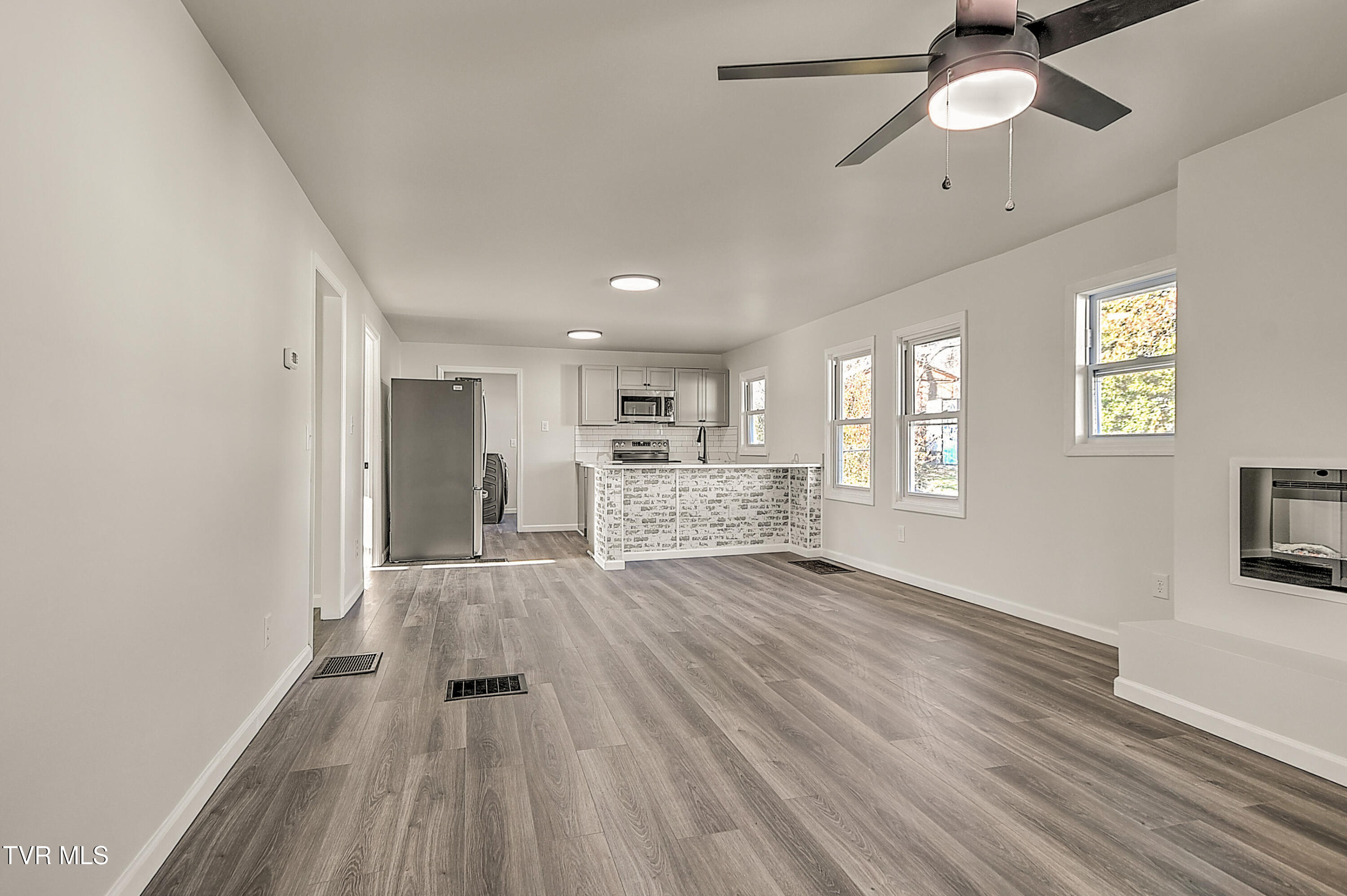 410 West Highland Road Johnson City, TN 37604 - Photo 12 of 30 410 W Highland MA-8