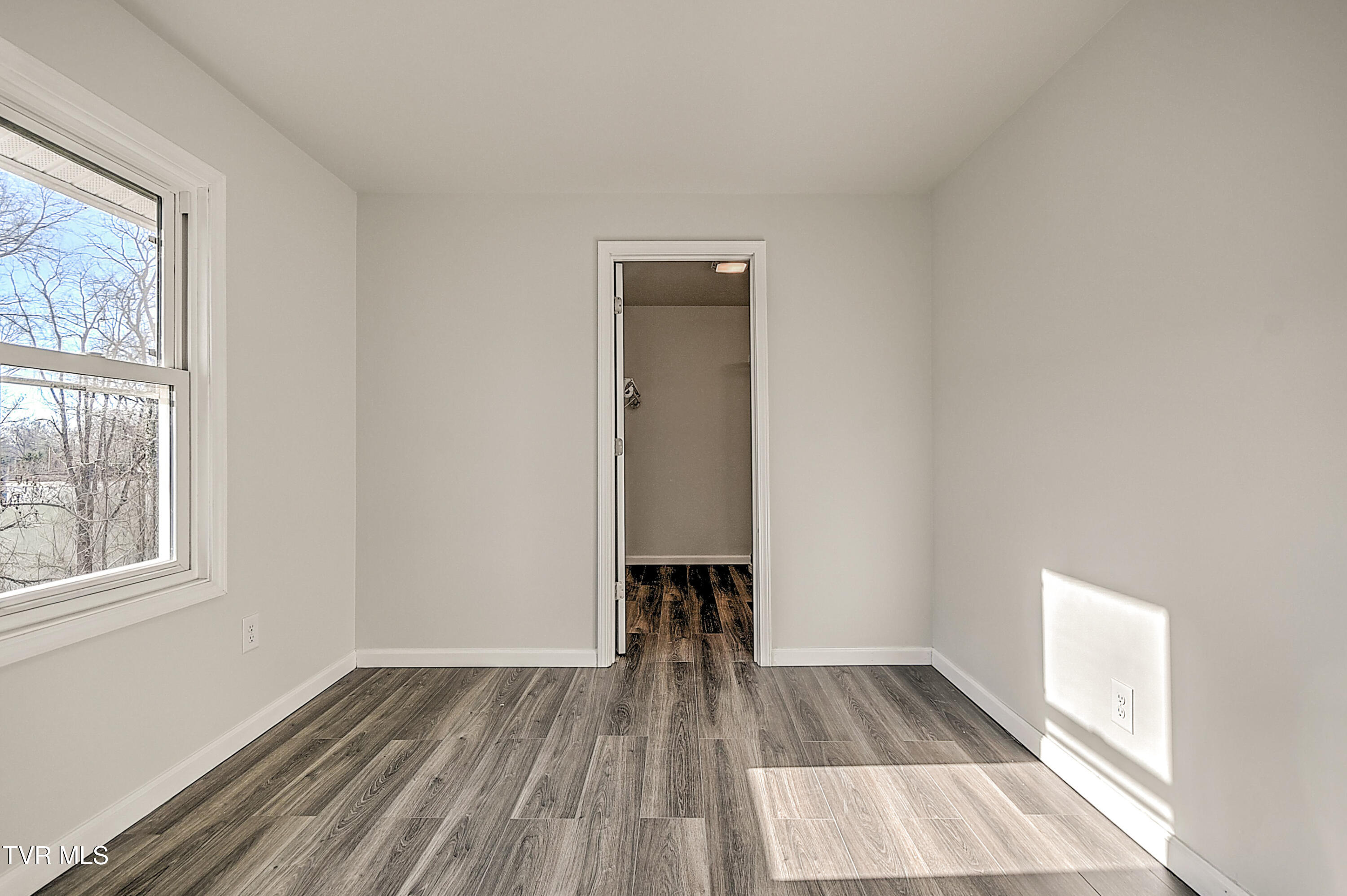 410 West Highland Road Johnson City, TN 37604 - Photo 15 of 30 410 W Highland MA-18