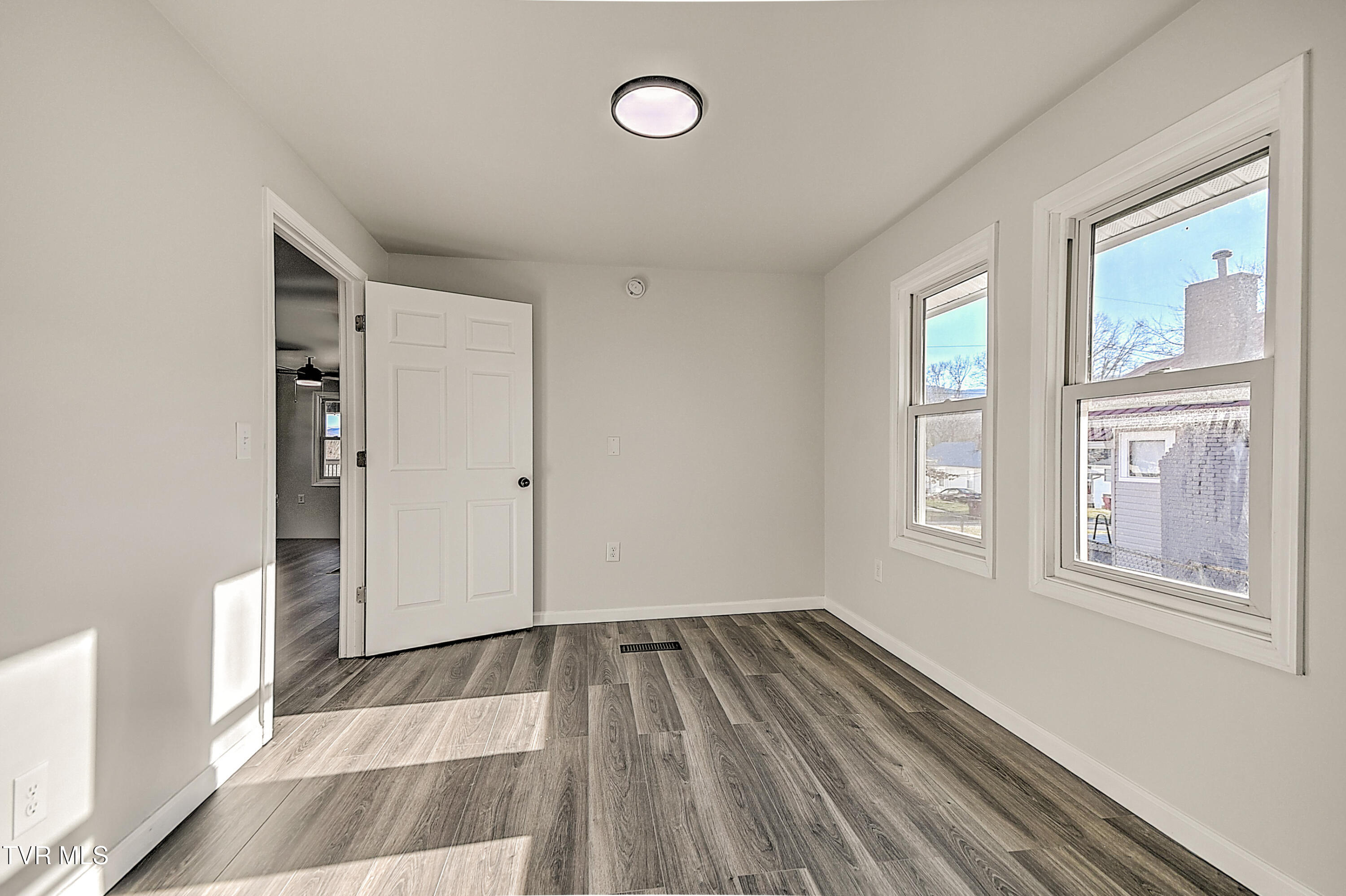 410 West Highland Road Johnson City, TN 37604 - Photo 18 of 30 410 W Highland MA-20