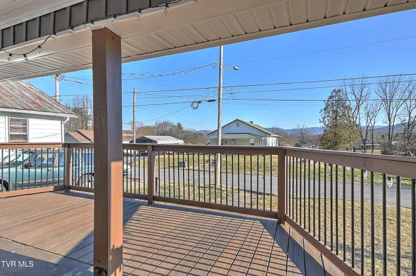 $274,550 | 410 West Highland Road, Johnson City, TN 37604