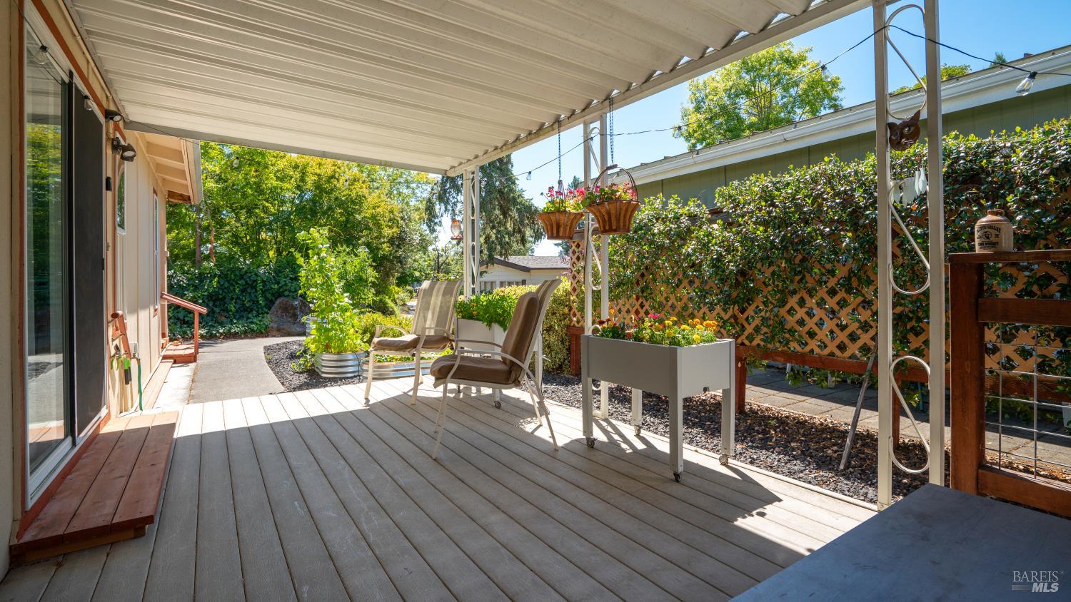 48 Shadyleaf Court Santa Rosa, CA 95409 - Photo 5 of 25