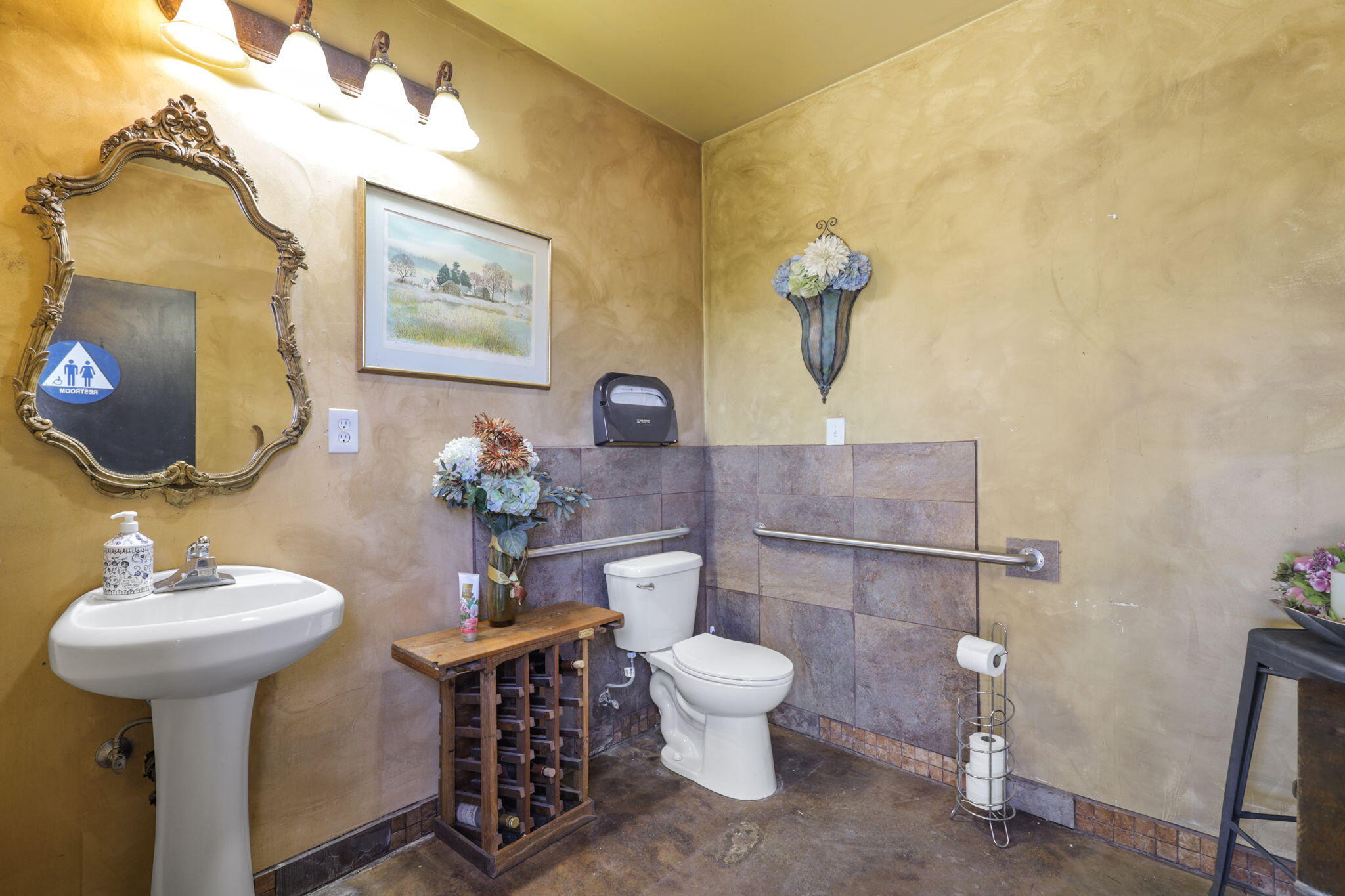 19260 Ridge Road Red Bluff, CA 96080 - Photo 67 of 84 Bathroom
