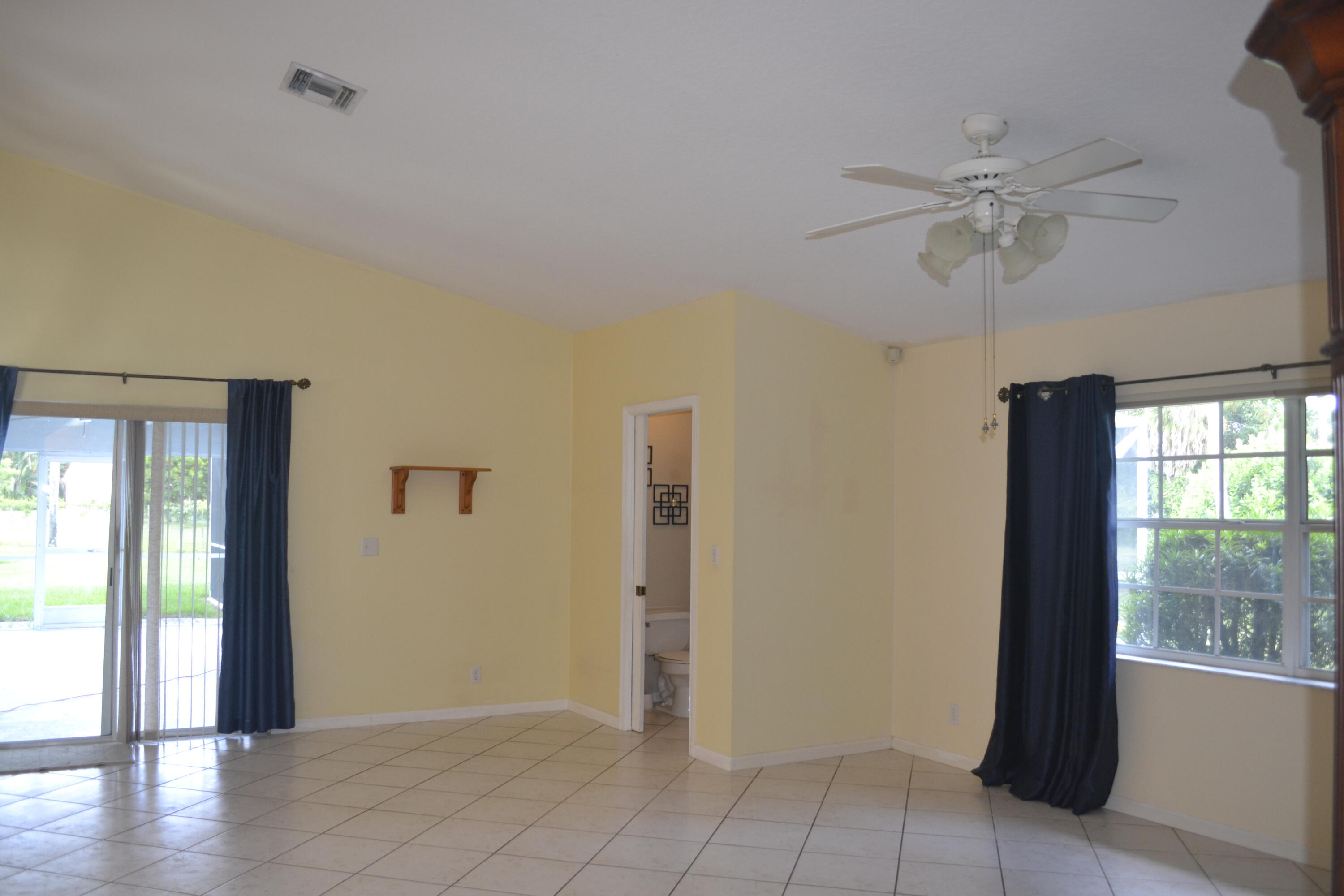 1104 Raintree Lane Wellington, FL 33414 - Photo 5 of 30 Family rm