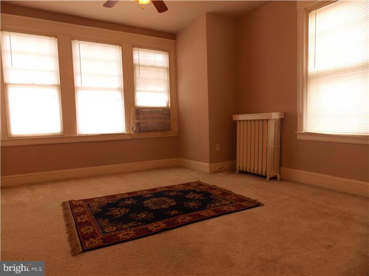 2218 Manor Road Upper Darby, PA 19082 - Photo 13 of 25