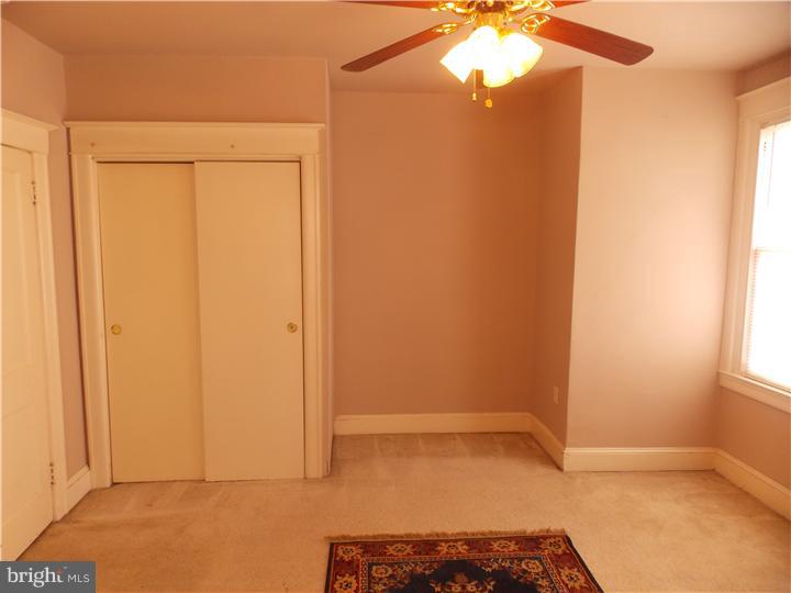 2218 Manor Road Upper Darby, PA 19082 - Photo 14 of 25