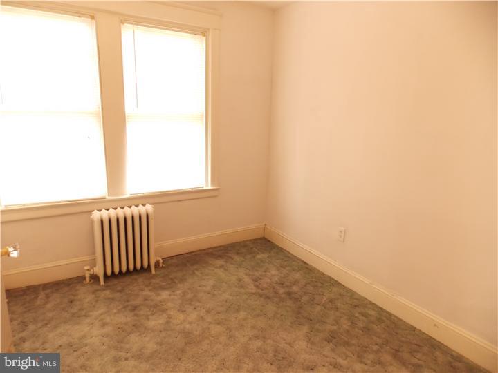 2218 Manor Road Upper Darby, PA 19082 - Photo 18 of 25