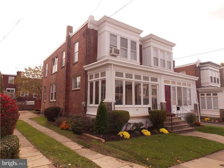 2218 Manor Road Upper Darby, PA 19082 - Photo 3 of 25