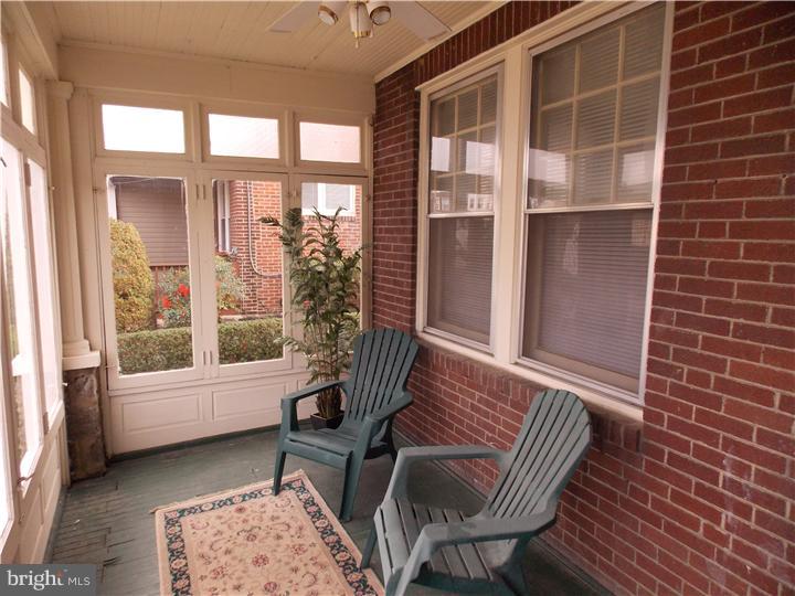 2218 Manor Road Upper Darby, PA 19082 - Photo 5 of 25