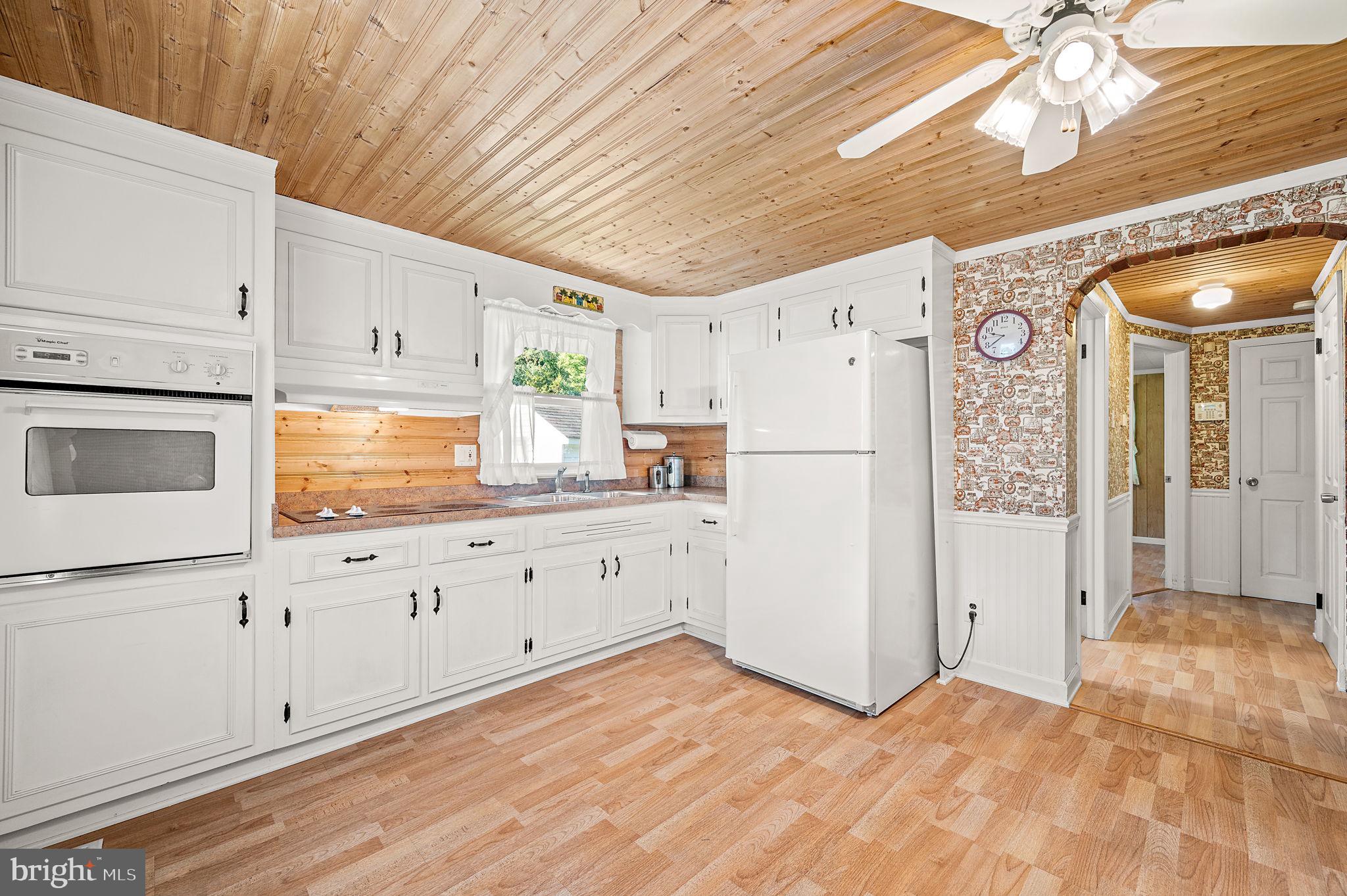 1452 Temple Road Pottstown, PA 19465 - Photo 5 of 20
