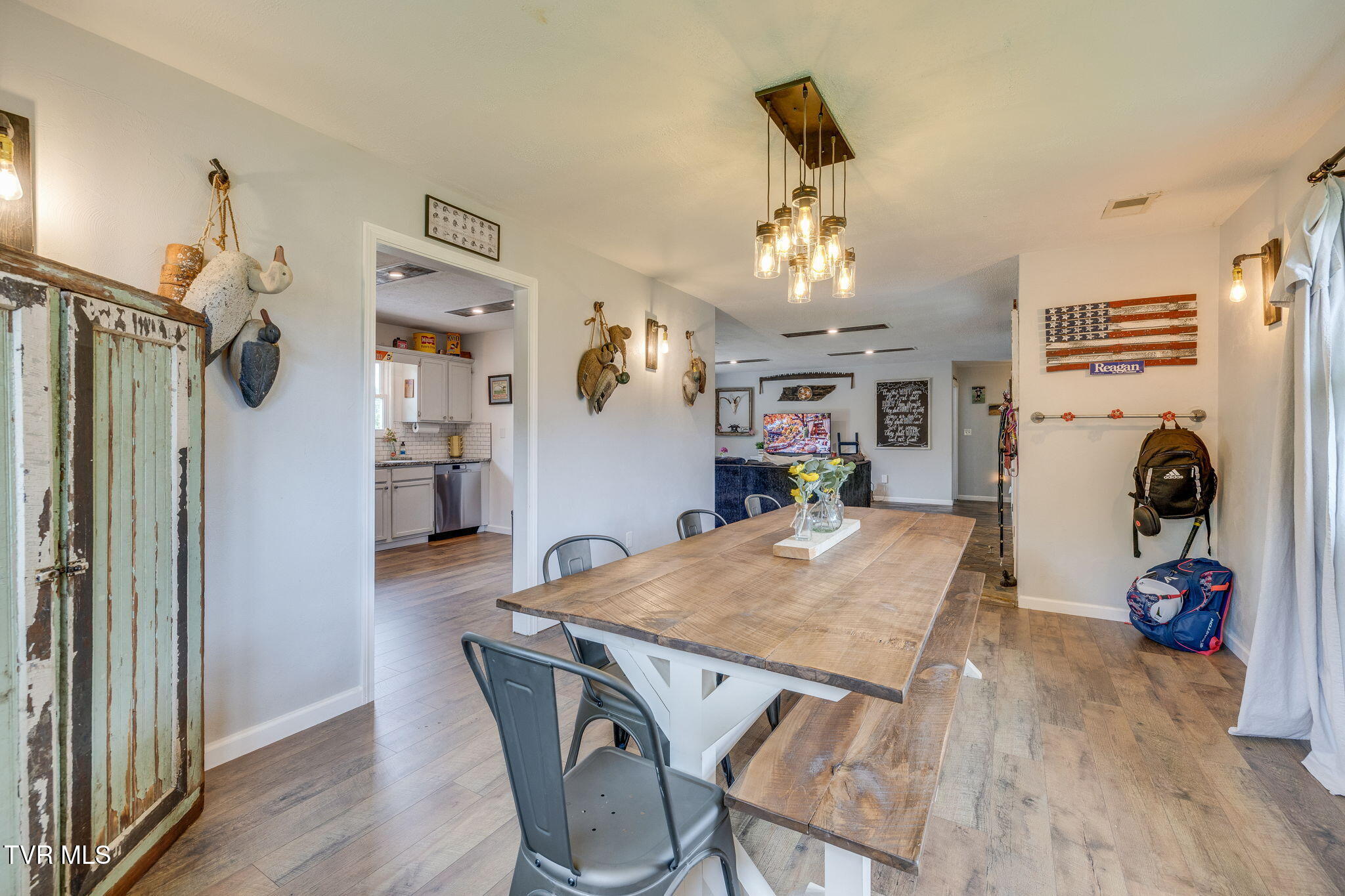 1010 Mill Springs Road Jonesborough, TN 37659 - Photo 11 of 37 010