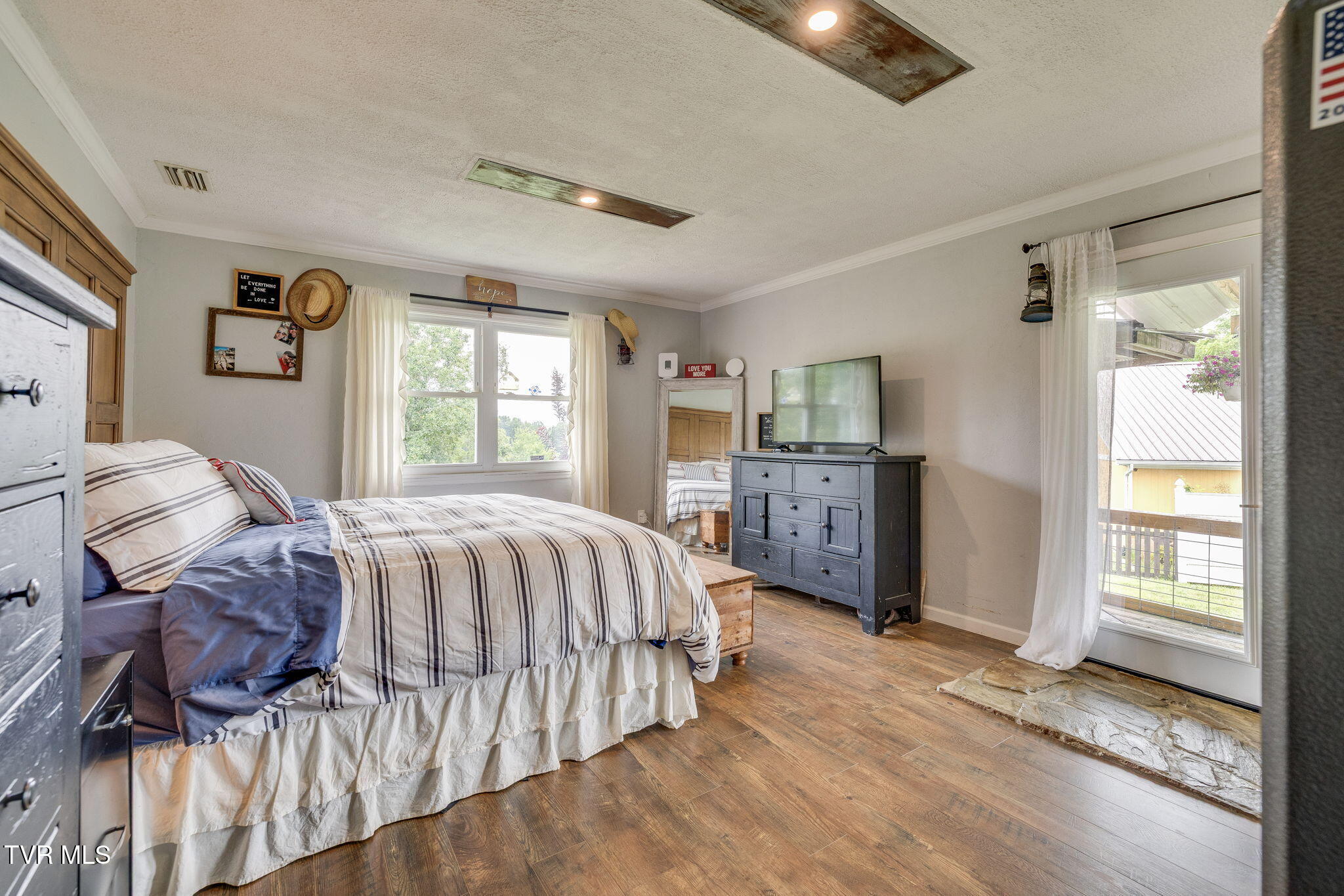 1010 Mill Springs Road Jonesborough, TN 37659 - Photo 15 of 37 014