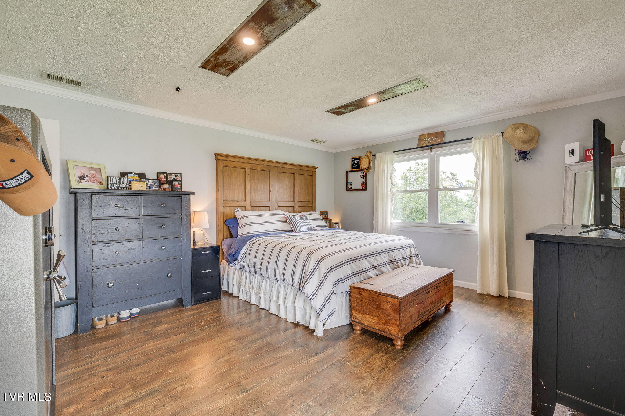 1010 Mill Springs Road Jonesborough, TN 37659 - Photo 16 of 37 015