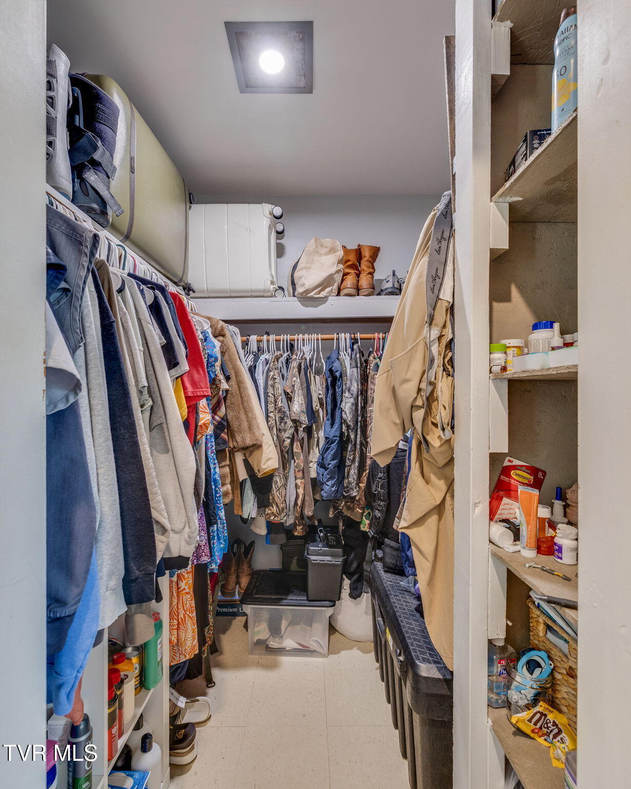 1010 Mill Springs Road Jonesborough, TN 37659 - Photo 19 of 37 018