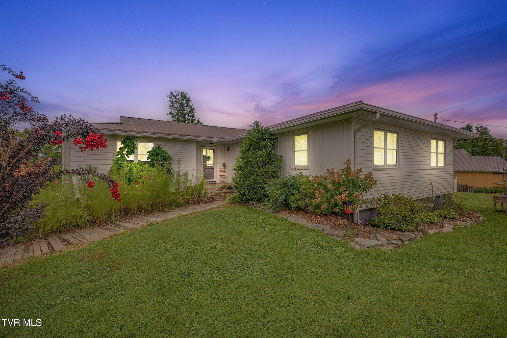 1010 Mill Springs Road Jonesborough, TN 37659 - Photo 2 of 37 001a