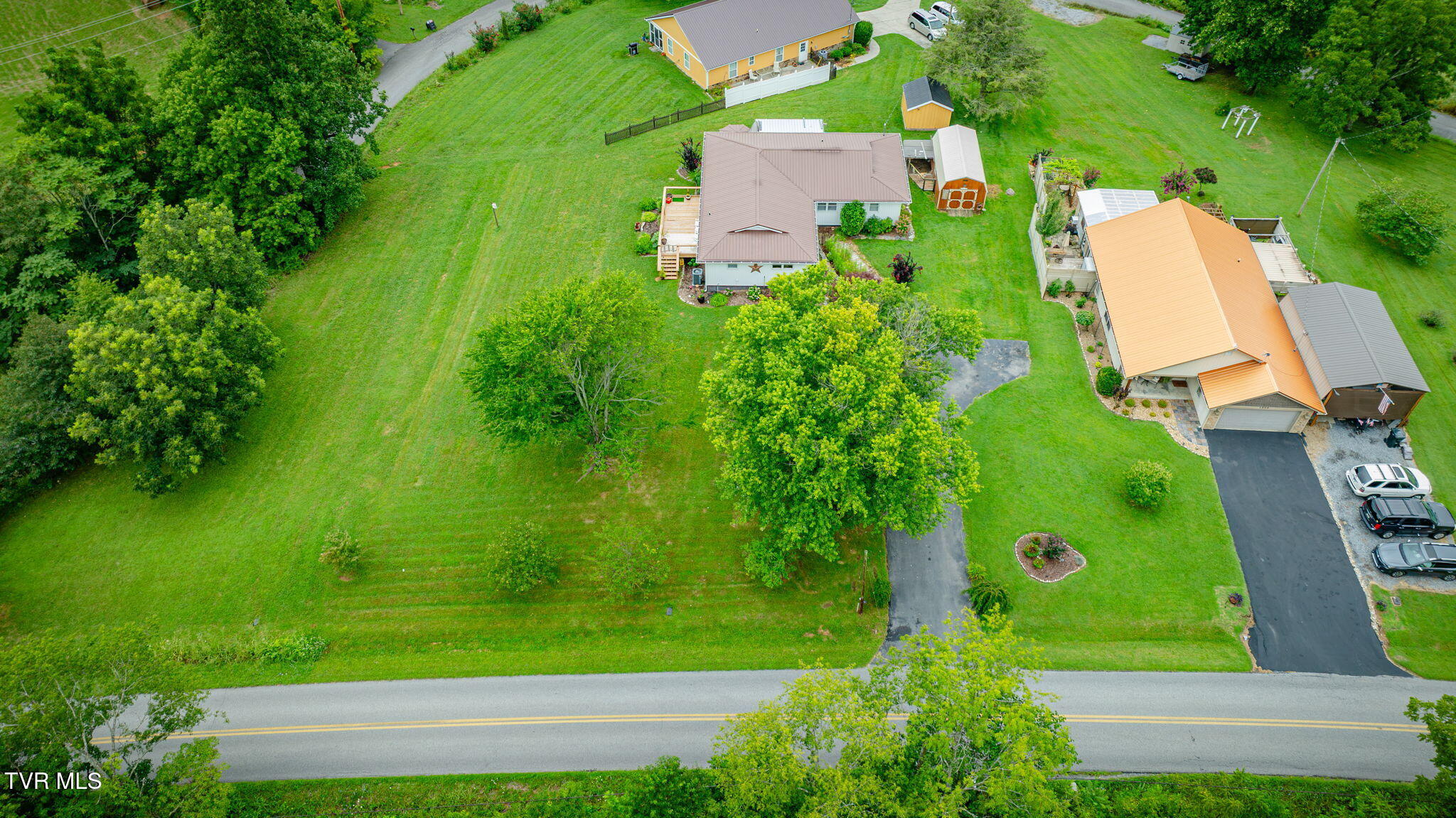 1010 Mill Springs Road Jonesborough, TN 37659 - Photo 32 of 37 101