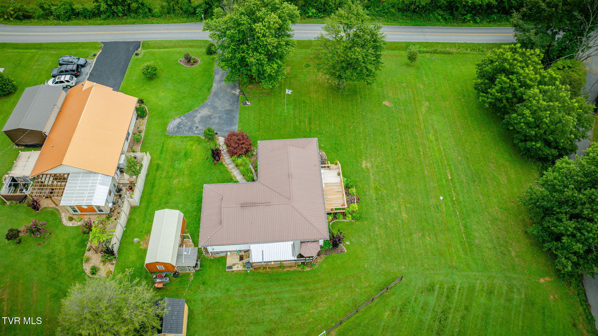 1010 Mill Springs Road Jonesborough, TN 37659 - Photo 35 of 37 104