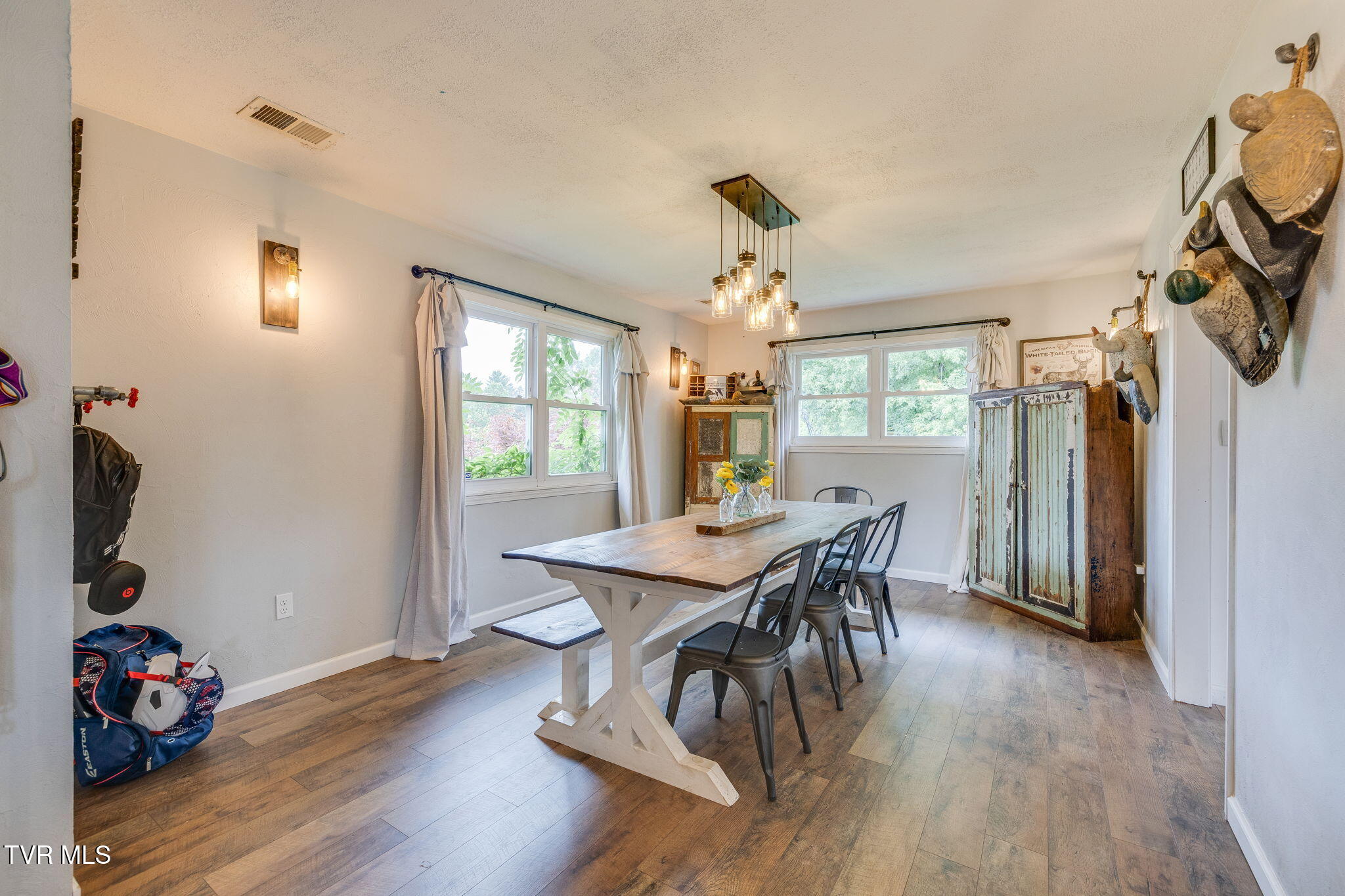 1010 Mill Springs Road Jonesborough, TN 37659 - Photo 10 of 37 009