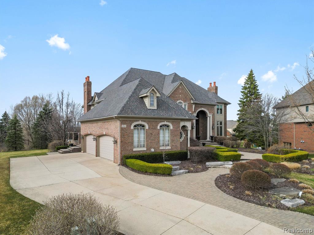 2942 Croftshire Court Rochester, MI 48306 - Photo 5 of 70 Gallery Image 5