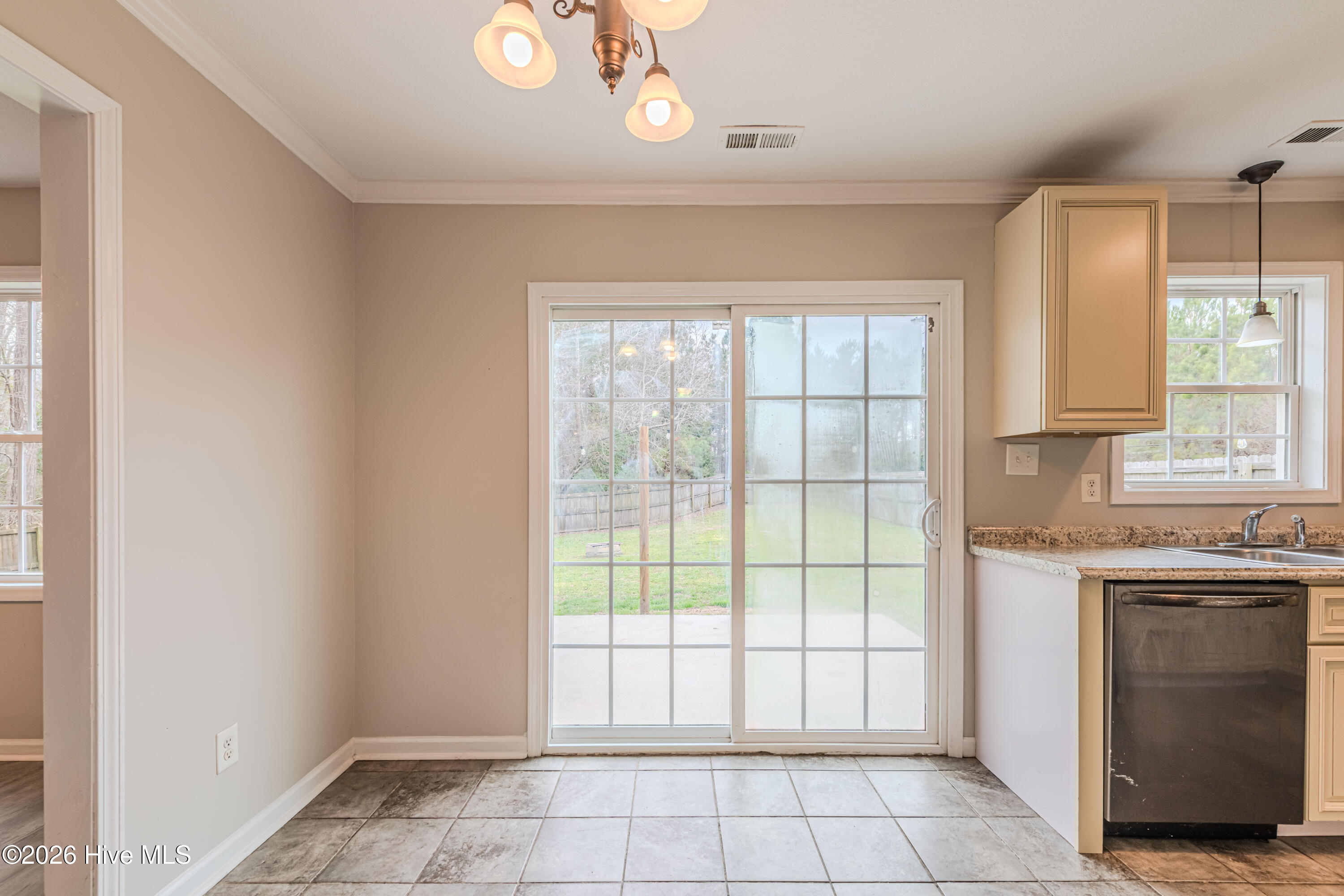 213 Loren Road Hubert, NC 28539 - Photo 18 of 78 Breakfast nook
