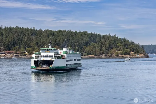 $749,000 | 241 Warbass Way, Unit A202, Friday Harbor, WA 98250