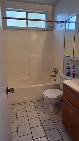 $999,900 | 5833 Bonfair Avenue, Lakewood, CA 90712