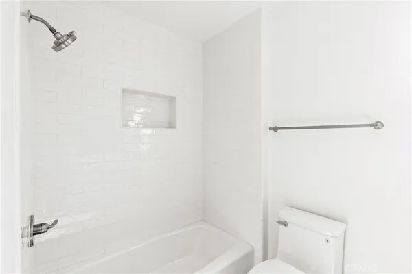 $2,795 | 168 East Highland Avenue, Redlands, CA 92373