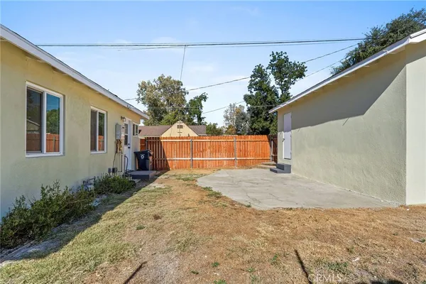 $2,795 | 168 East Highland Avenue, Redlands, CA 92373