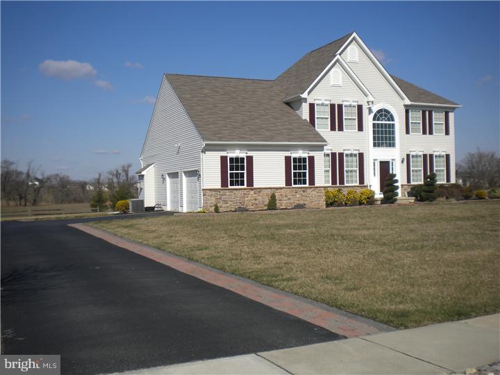 717 Farmhouse Road Mickleton, NJ 08056 - Photo 2 of 25 Exterior Front