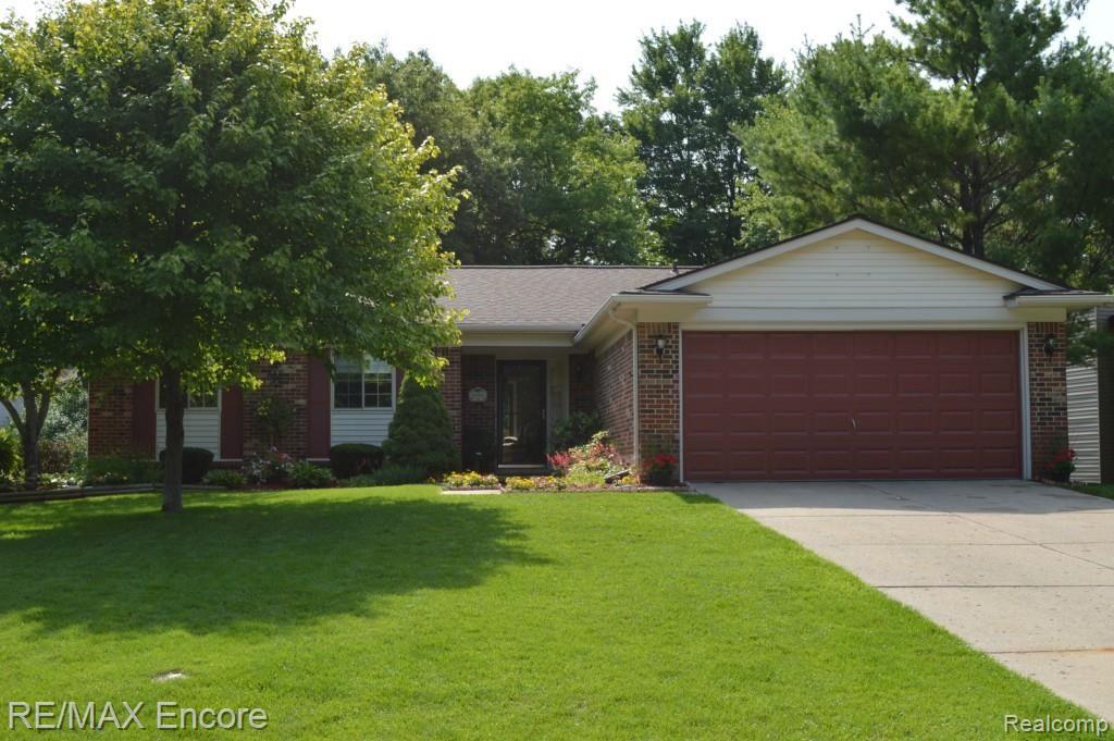5076 Timber Ridge Trail Clarkston, MI 48346 - Photo 1 of 45 1 Front.jpg