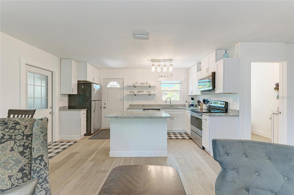 901 Oak Street Southwest Ruskin, FL 33570 - Photo 24 of 63