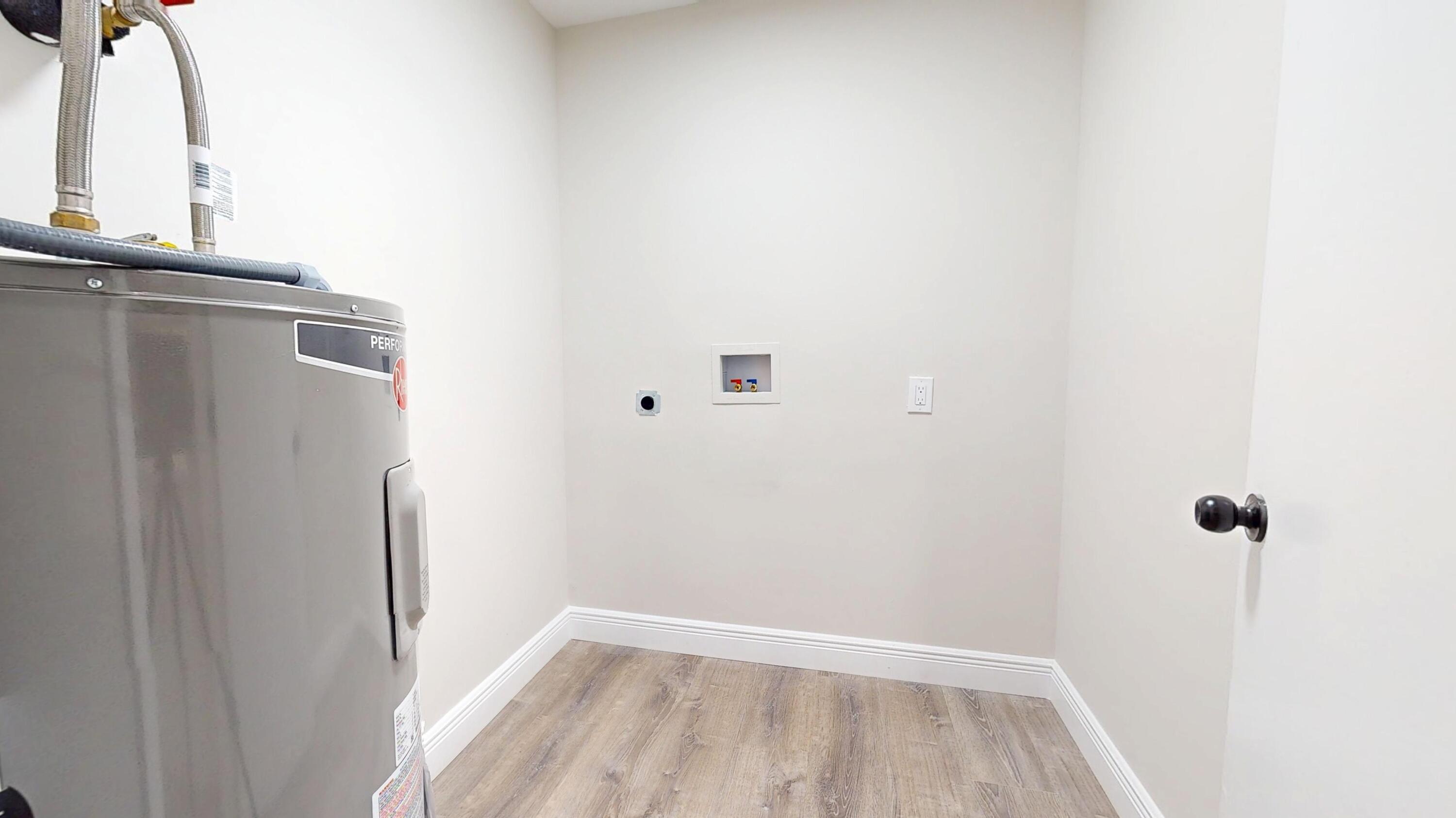 13018 153rd Road North Jupiter, FL 33478 - Photo 10 of 37 Laundry