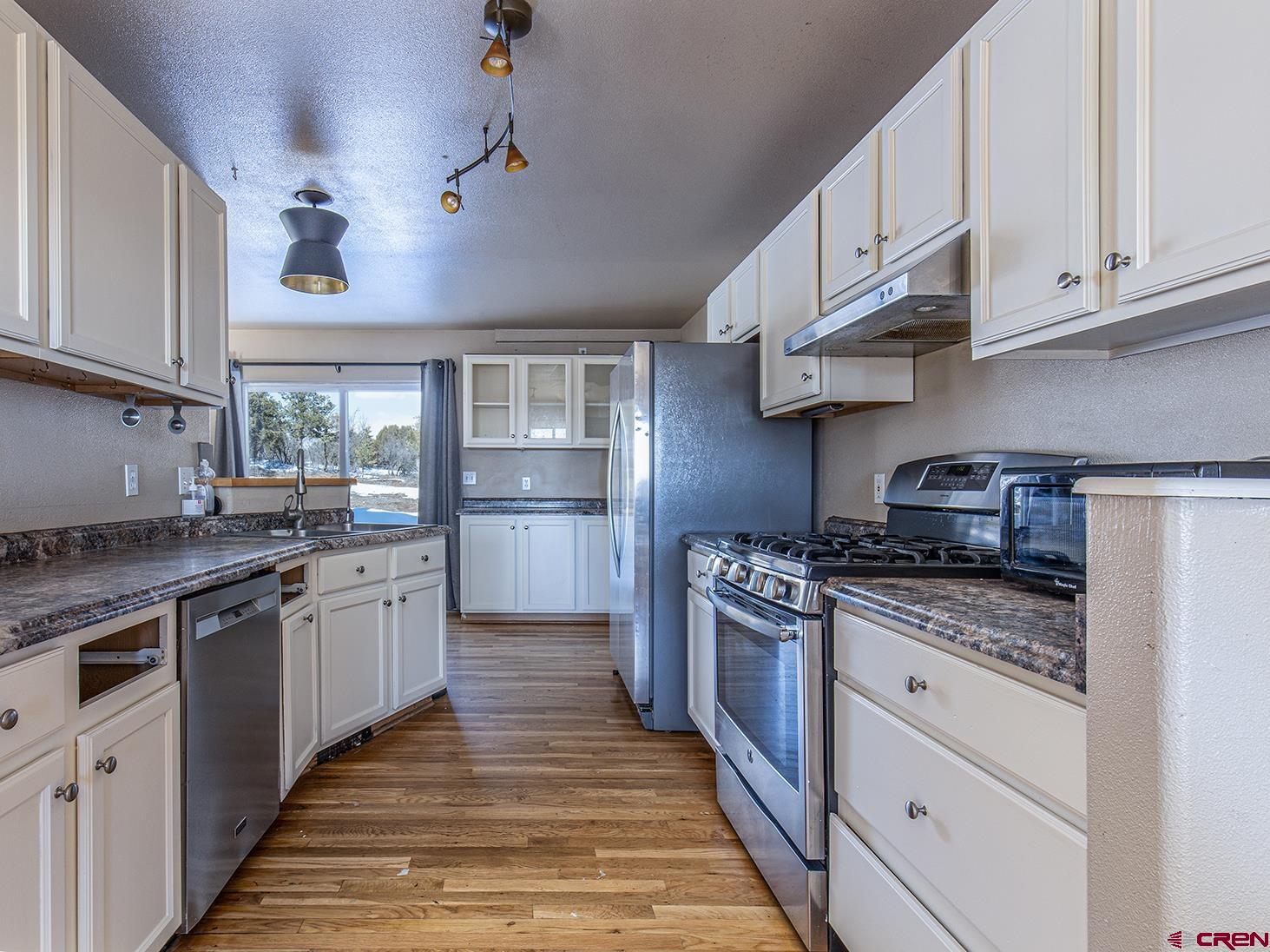 1314 Sundance Hills Road Durango, CO 81303 - Photo 9 of 24 Gallery Image 9