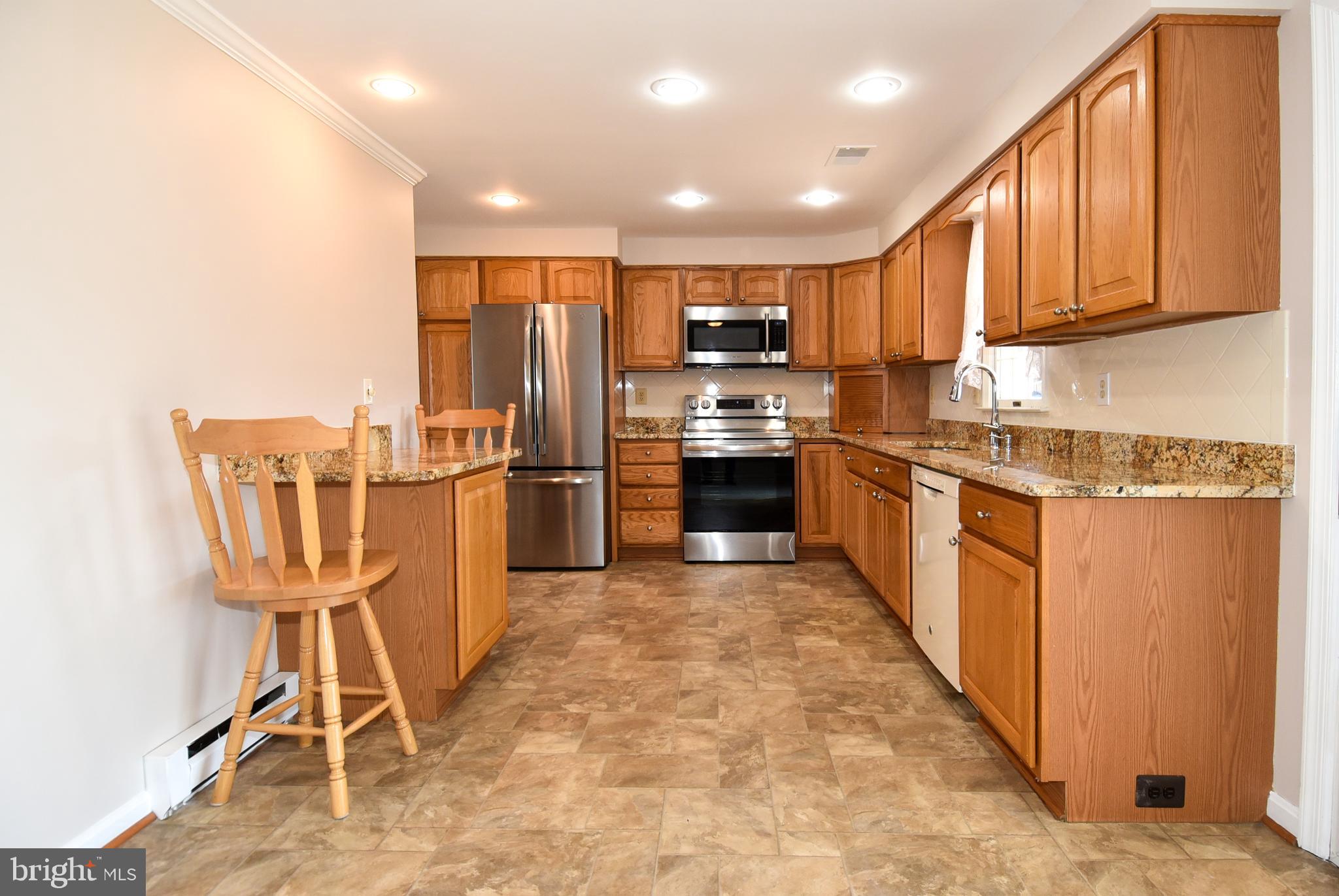 27111 Purdum Road Damascus, MD 20872 - Photo 17 of 84 KITCHEN RECESSED LIGHTING AND GRANITE COUNTERS