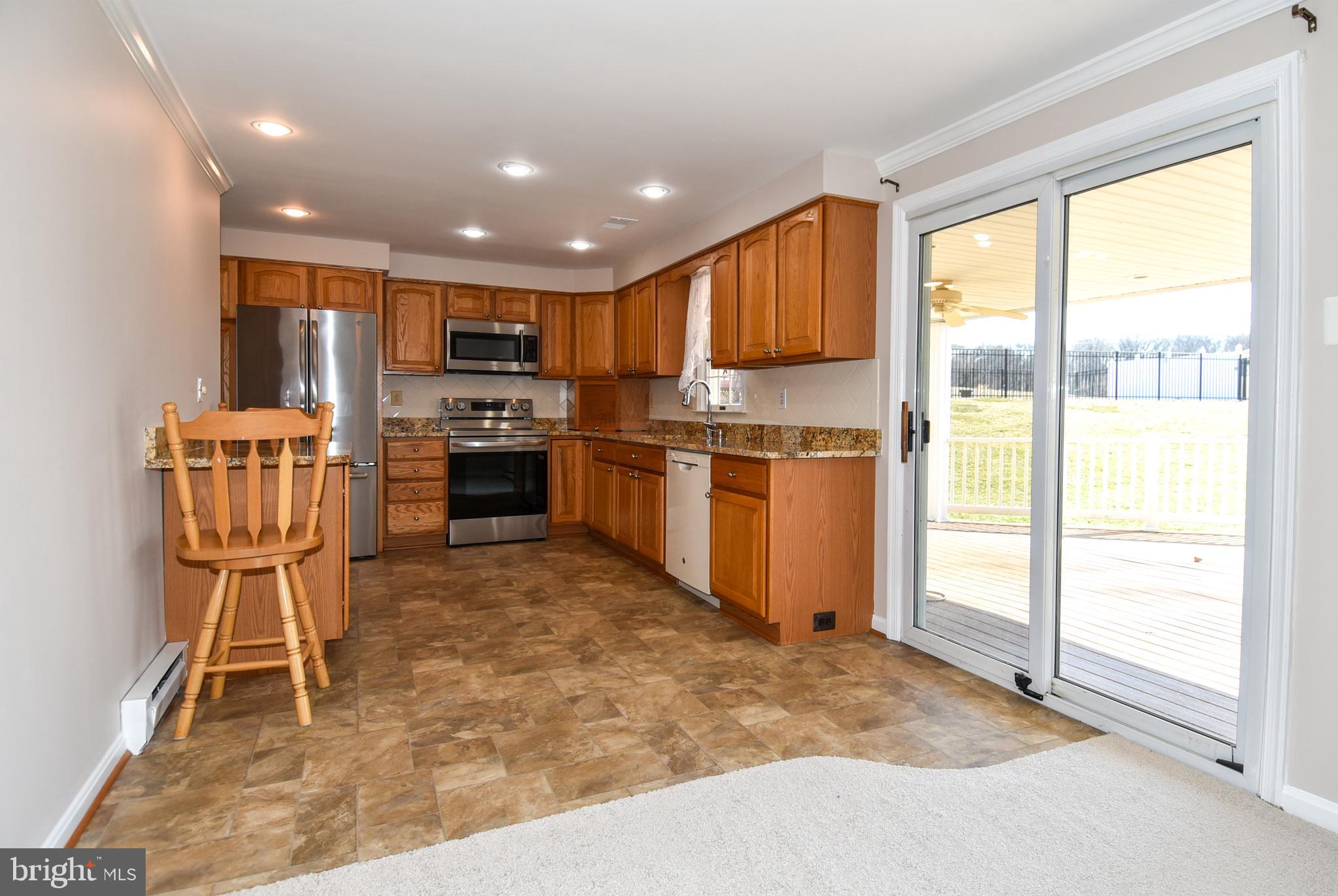 27111 Purdum Road Damascus, MD 20872 - Photo 18 of 84 FAMILY ROOM OFF KITCHEN
