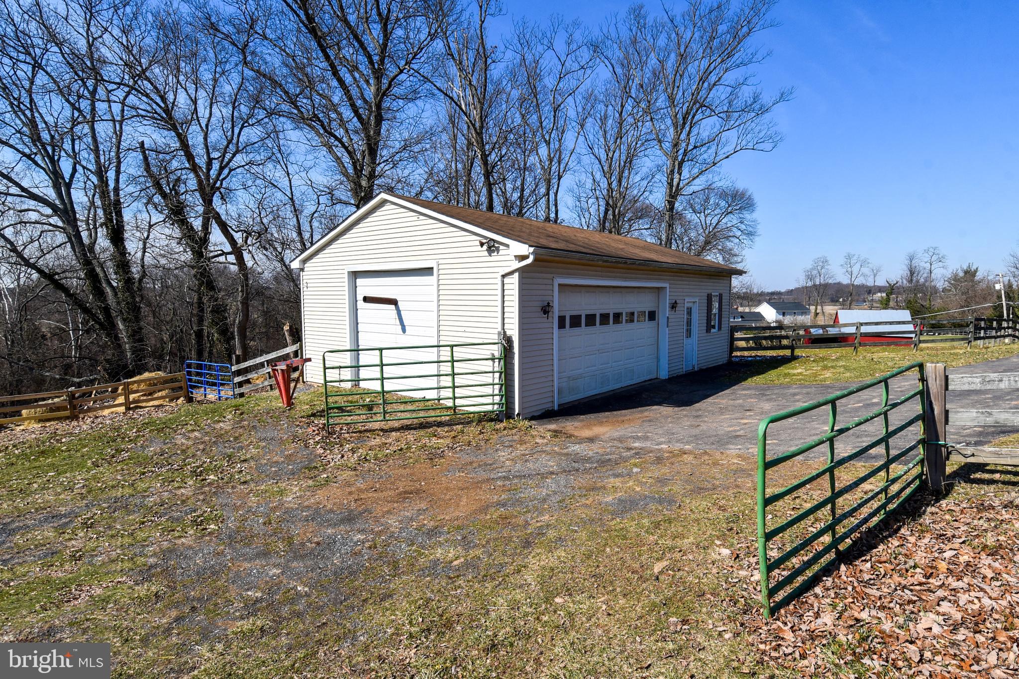 27111 Purdum Road Damascus, MD 20872 - Photo 63 of 84 DUAL ENTRANCE TO 2 CAR GARAGE