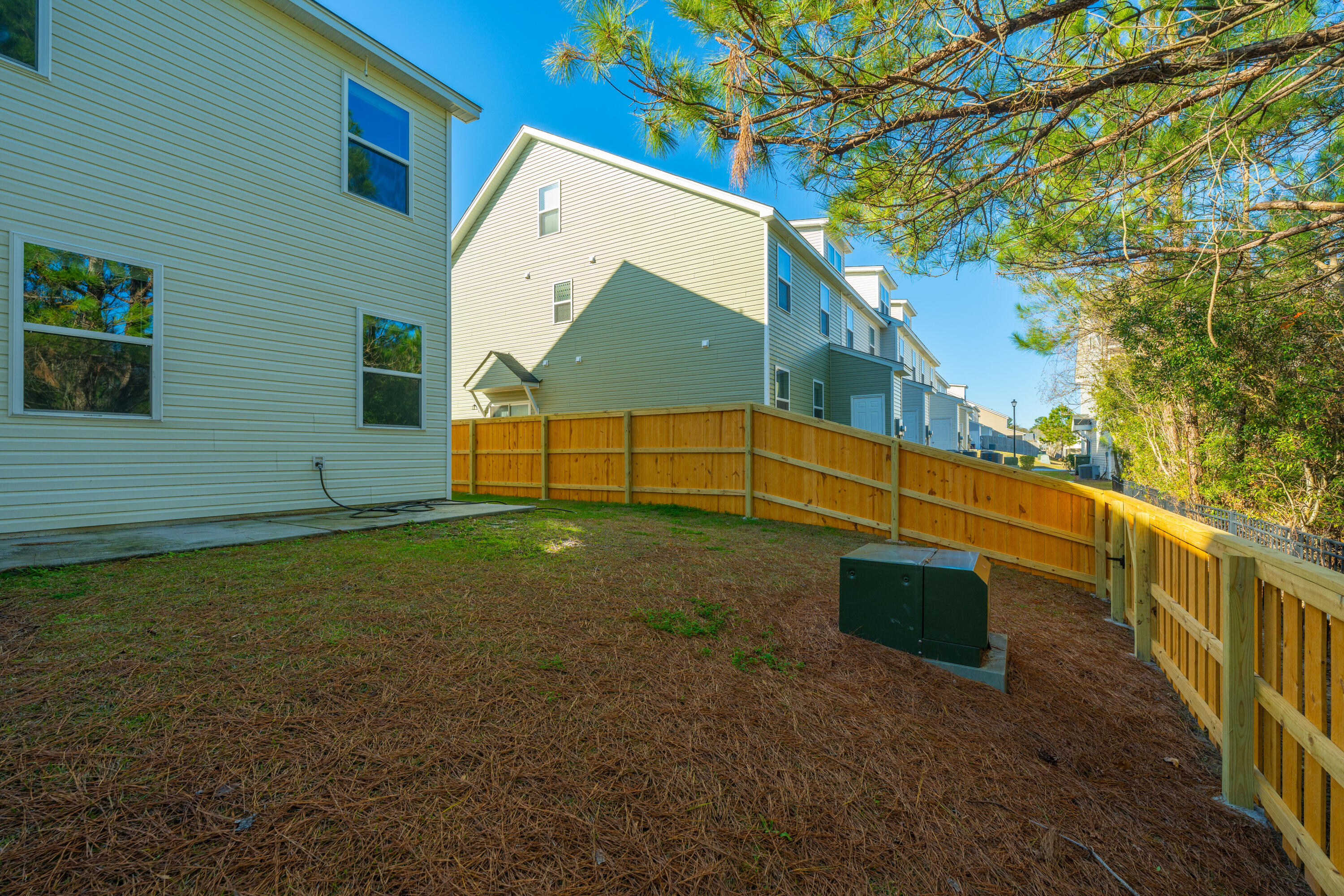 196 Woodward Road Goose Creek, SC 29445 - Photo 6 of 38 196WoodwardRd041