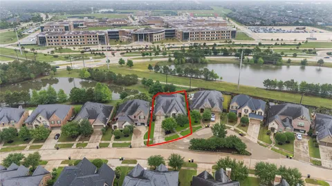 $650,000 | 27602 Lakeway Trail Lane, Fulshear, TX 77441