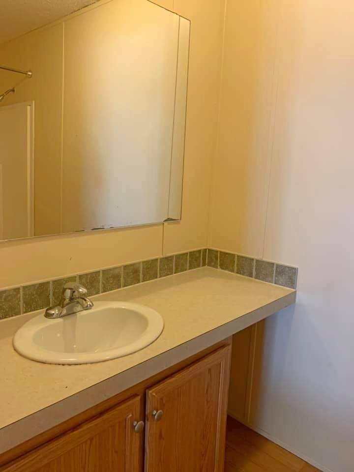 437 Ruckel Drive DeFuniak Springs, FL 32433 - Photo 16 of 26 Bathroom 2a