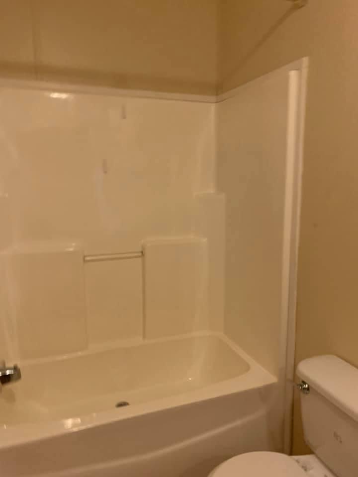 437 Ruckel Drive DeFuniak Springs, FL 32433 - Photo 17 of 26 Bathroom 2
