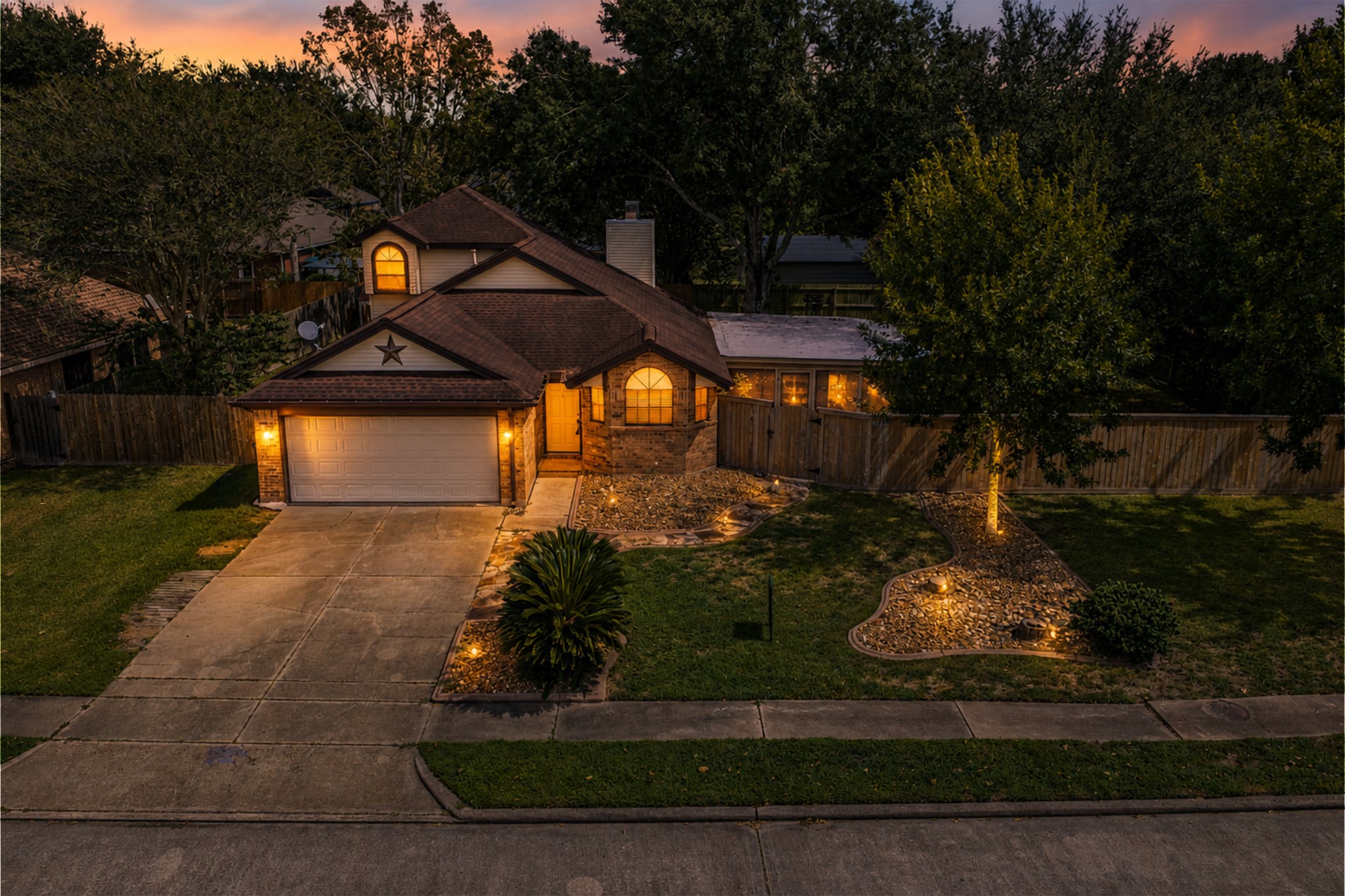 232 Trail Ride Road Angleton, TX 77515 - Photo 2 of 50 Gallery Image 2